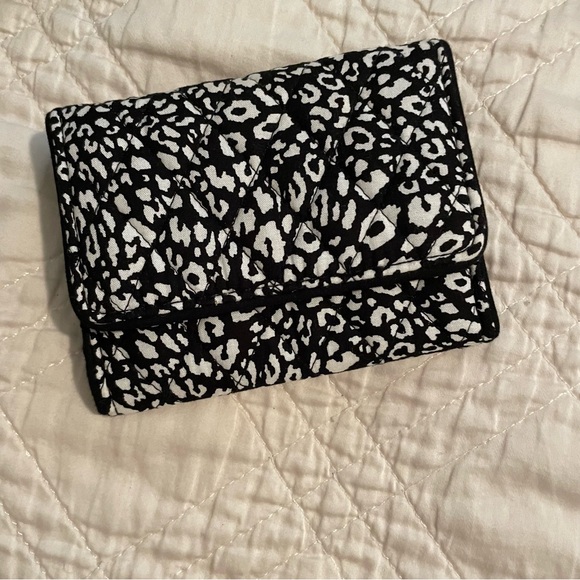 Vera Bradley Camocat Print Trifold Wallet - Picture 1 of 7